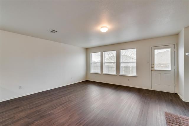 Building Photo - 2946 Midbury Dr