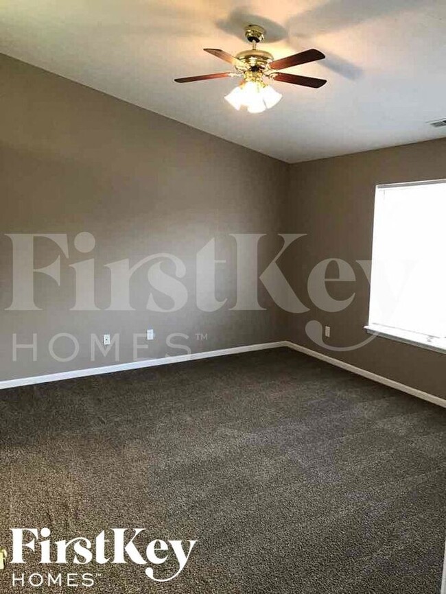 Building Photo - 3614 Rock Maple Dr