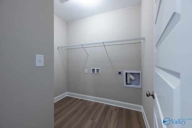 Building Photo - 106 Elaina Grey Ct