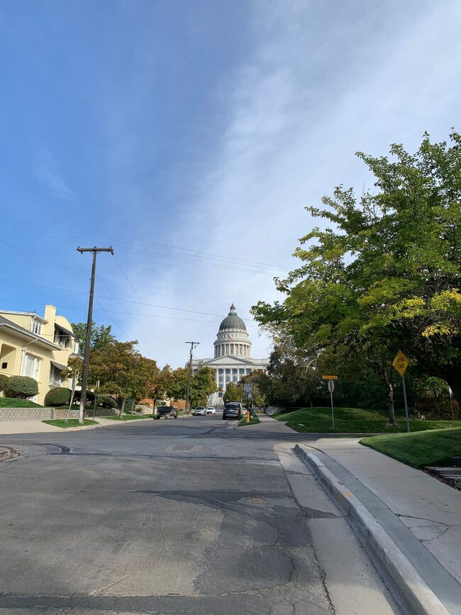 Building Photo - Spacious One Bedroom right by the Capitol
