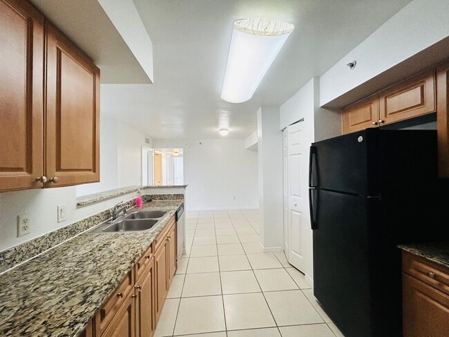 Building Photo - 6752 Heritage Grande