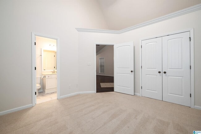 Building Photo - 6062 Townley Ct