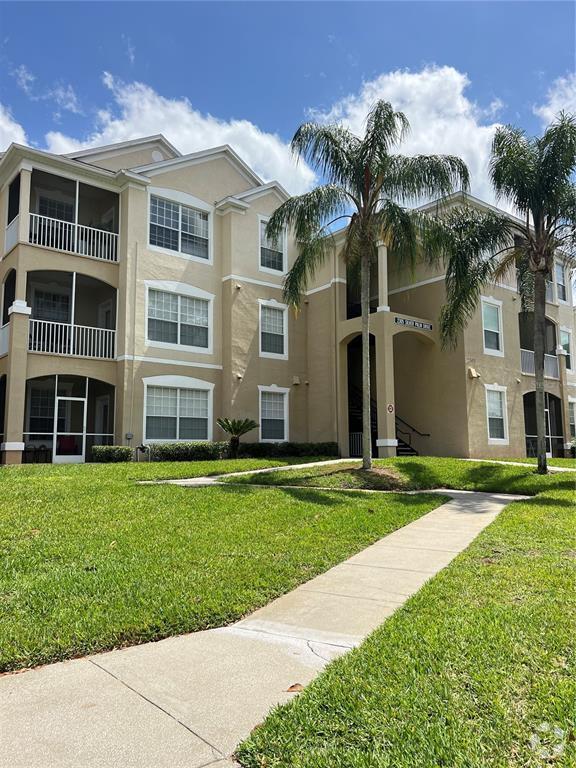 Building Photo - 2305 Silver Palm Dr