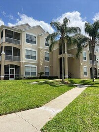 Building Photo - 2305 Silver Palm Dr