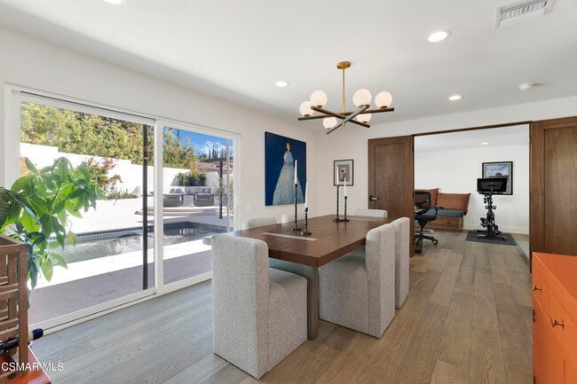 Building Photo - 4500 Stark Ave