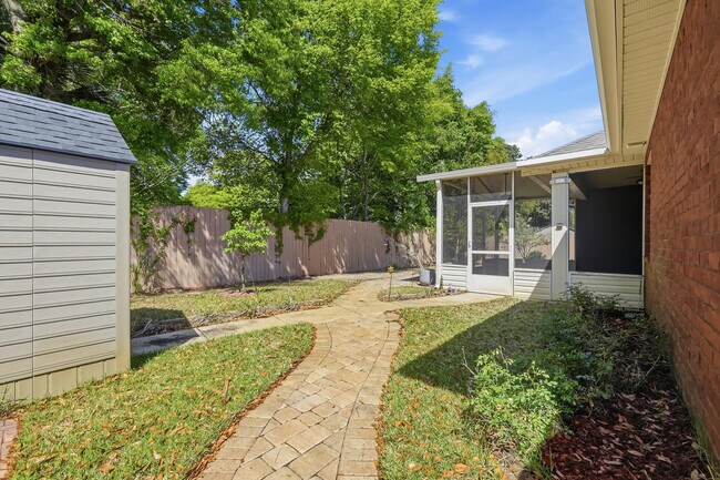 Building Photo - 2348 Cummings Dr