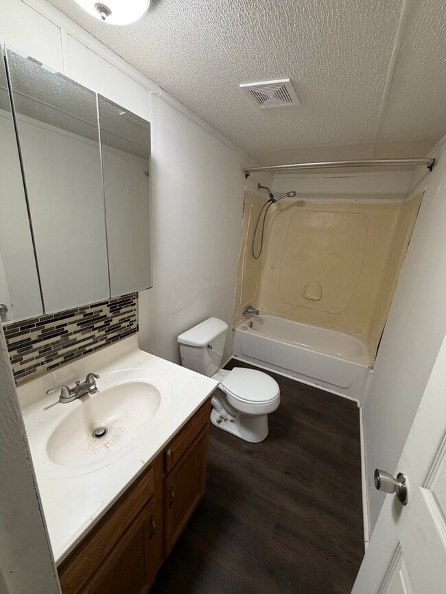 Building Photo - 8100 Yount Rd