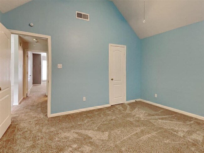 Building Photo - 1306 Silverleaf Dr