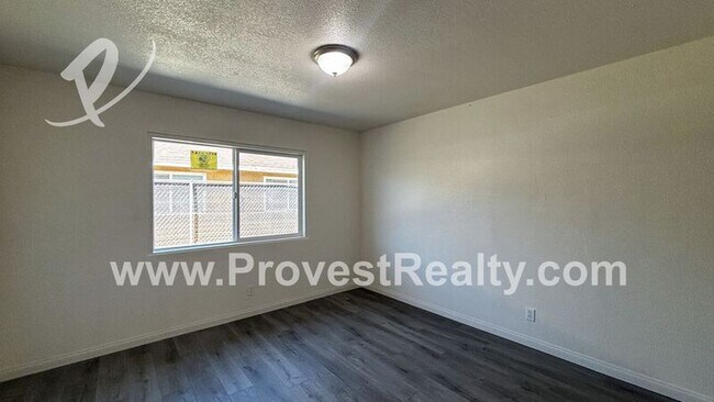 Building Photo - 11800 White Ave