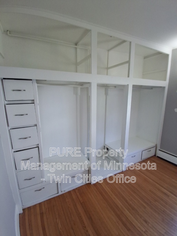 Building Photo - 1212 Sibley St