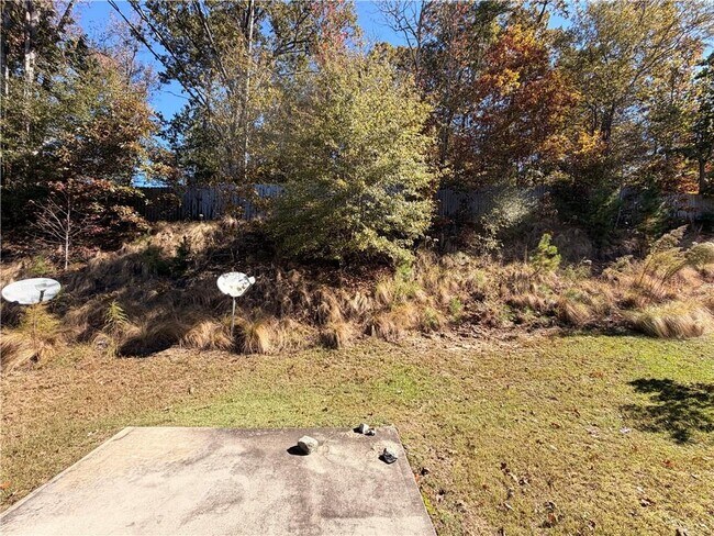 Building Photo - 235 Broadmoor Dr