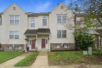 Building Photo - 142 Thames Dr