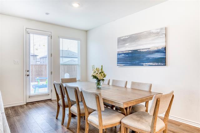 Building Photo - 2513 Wayne Ave