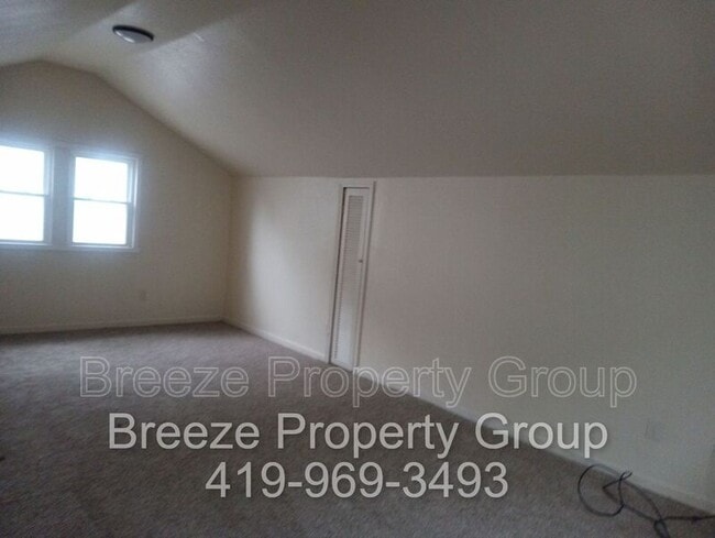 Building Photo - 2920 Elm St