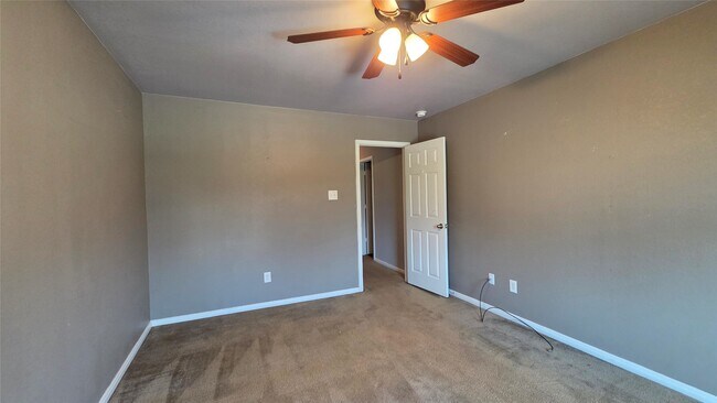 Building Photo - 2662 Magnolia Fair Way