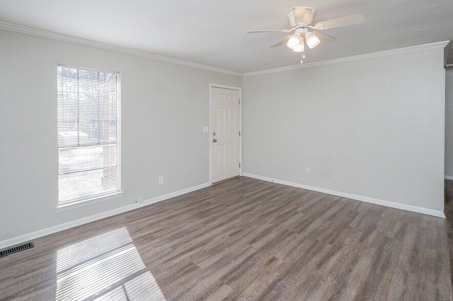 Building Photo - 54 Worthington Dr