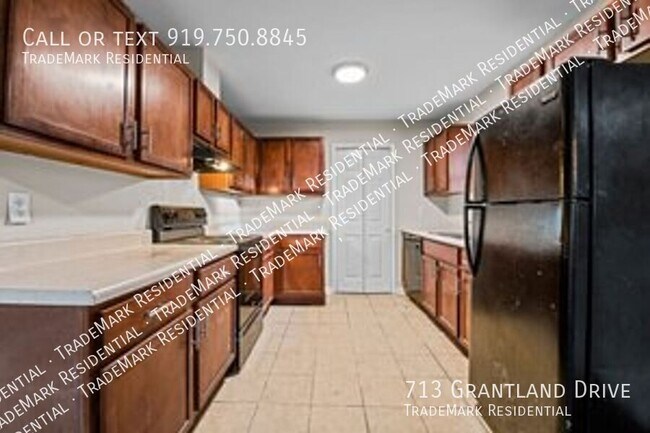 Building Photo - 713 Grantland Dr