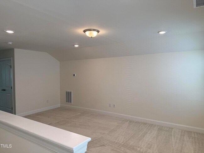 Building Photo - 529 Glenwyck Ct