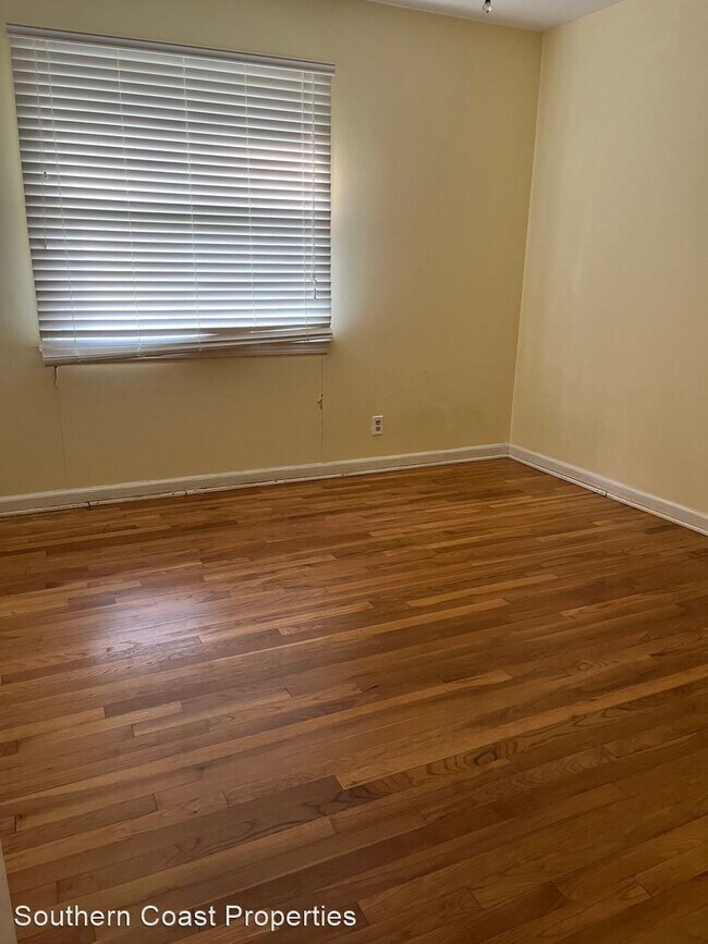 Building Photo - 3 br, 2 bath House - 109 Harrison Drive
