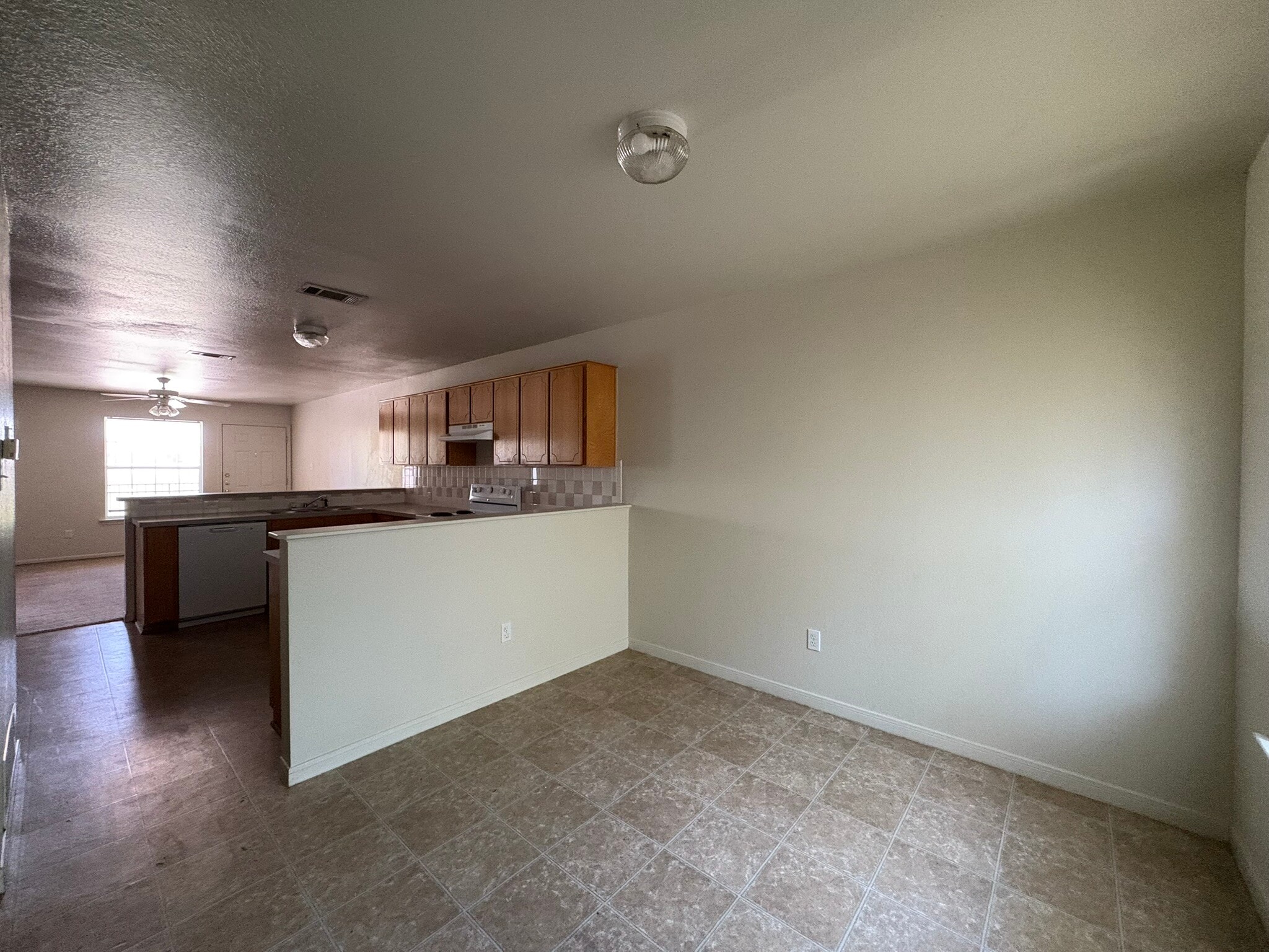 Building Photo - 330 S 40th St