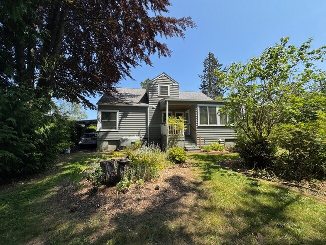 Building Photo - 17511 100th Ave SW