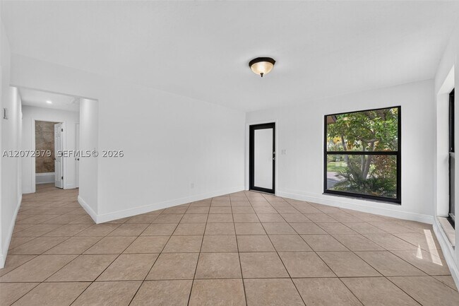 Building Photo - 11916 SW 123rd Pl