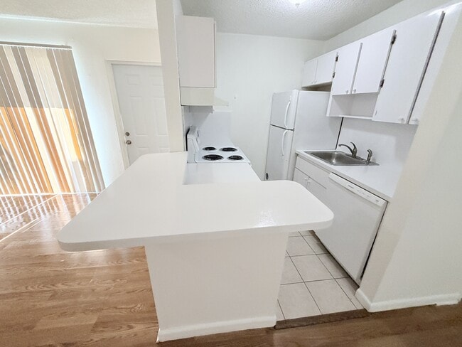 Building Photo - 36 N Crossings Cir