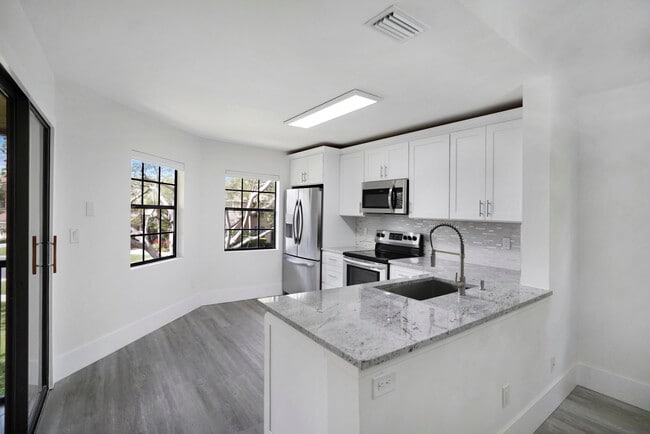 Building Photo - 6682 Montego Bay Blvd