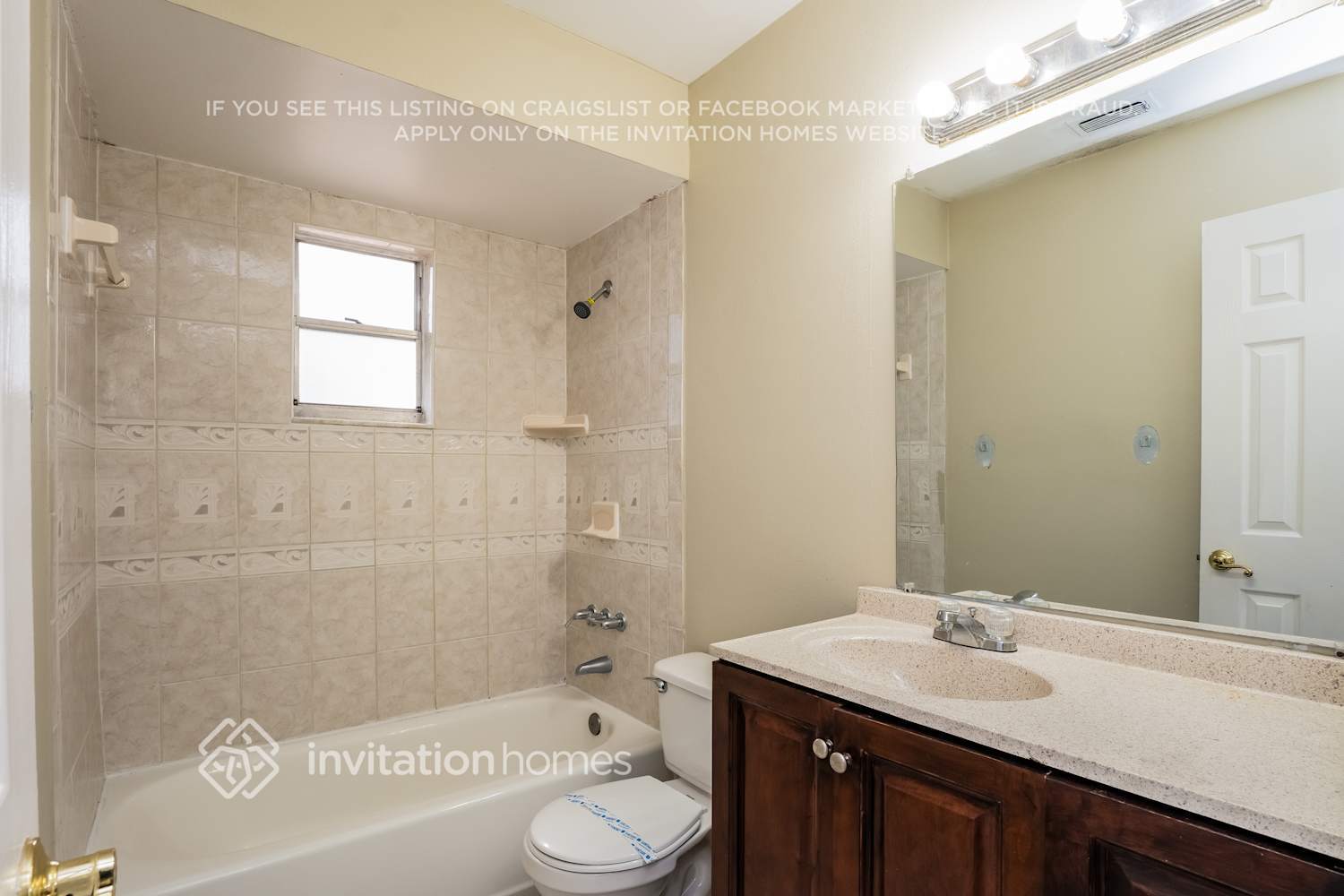 Building Photo - 119 Oaxaca Ln