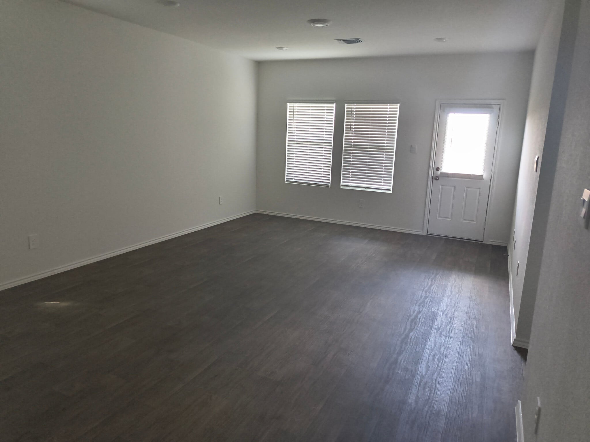 Building Photo - Room in House on Arnold Lp