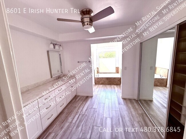 Building Photo - 8601 E Irish Hunter Trail