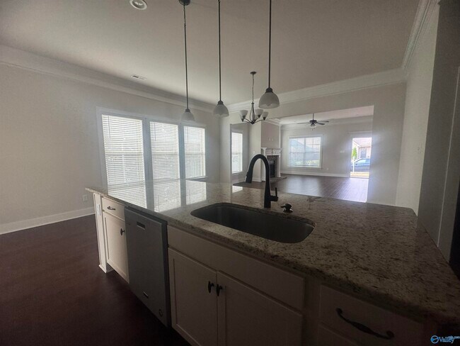 Building Photo - 117 Innocent Trl