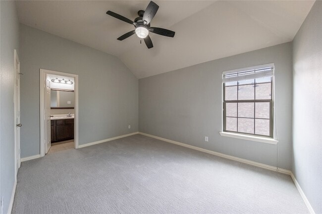 Building Photo - 2432 Greenbrook Dr