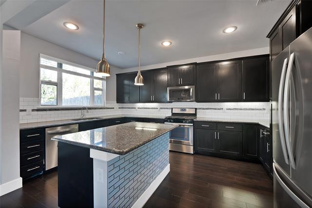 Building Photo - 2918 Merrimac St