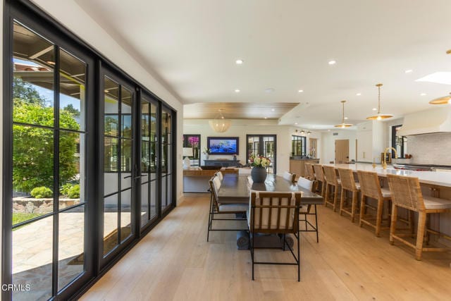Building Photo - 4435 Encinas Dr
