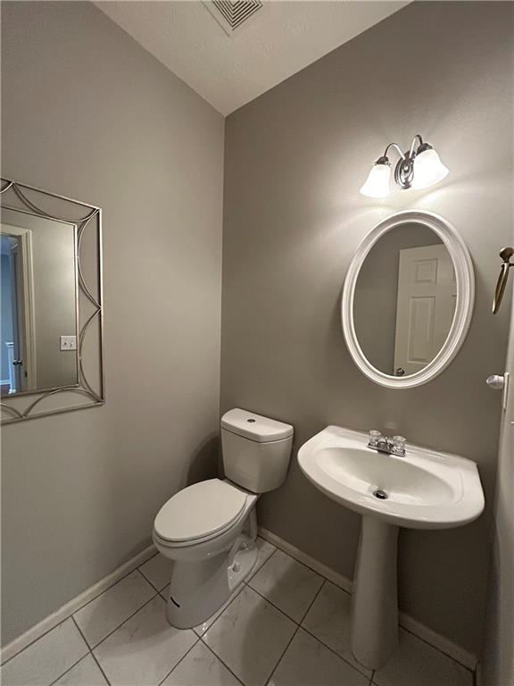 Building Photo - 607 Pecan Knoll Dr