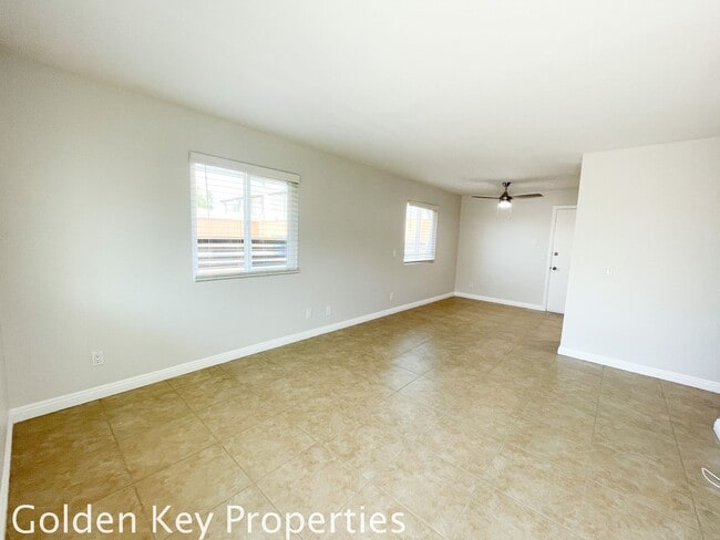 Building Photo - Beautifully Updated 2 Bedroom in Prime Carlsbad Village Location!