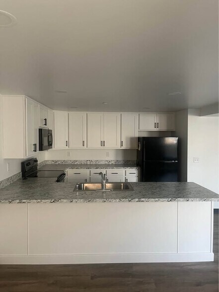 Building Photo - 515 Penn St