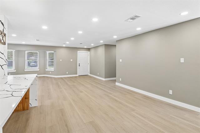 Building Photo - 10711 Cromwell Dr