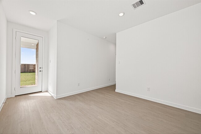 Building Photo - 6619 Sunset Velvet Dr