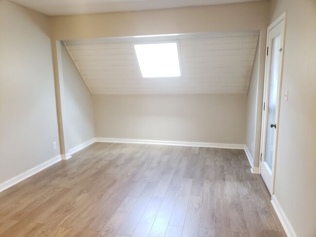 Building Photo - Come Home to the Cartecay