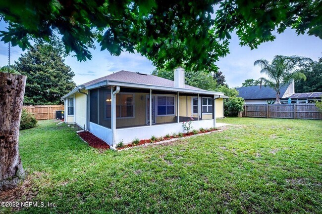 Building Photo - 12635 Chapeltown Cir E