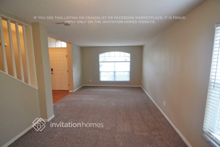 Building Photo - 2404 Needham Dr