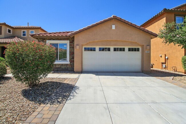 Building Photo - 4 Bedroom single family home in Phoenix