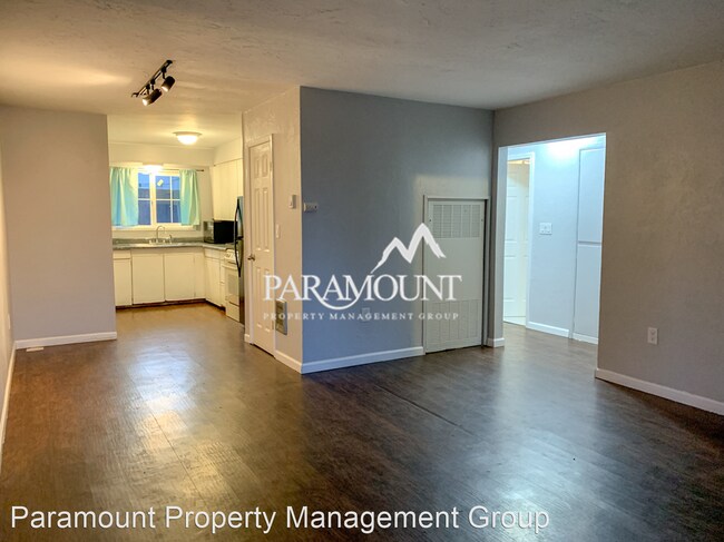 Building Photo - 2 br, 1 bath House - 3407 Heider Drive NE