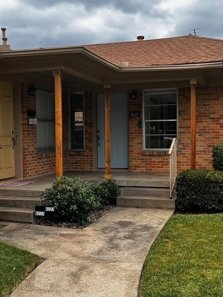 Building Photo - 6227 St Moritz Ave