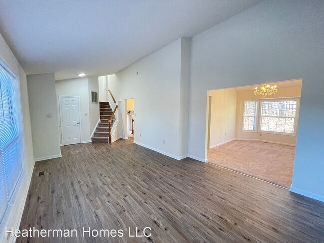 Building Photo - 4 br, 2.5 bath House - 9 Emerson Ct