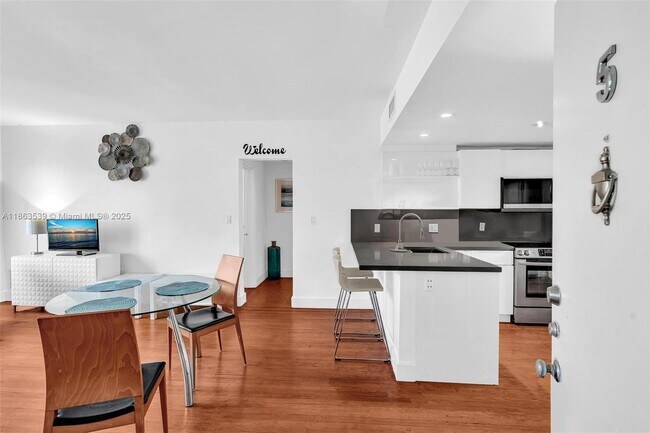 Building Photo - 4010 Meridian Ave