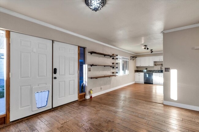 Building Photo - 2008 Franklin Ave