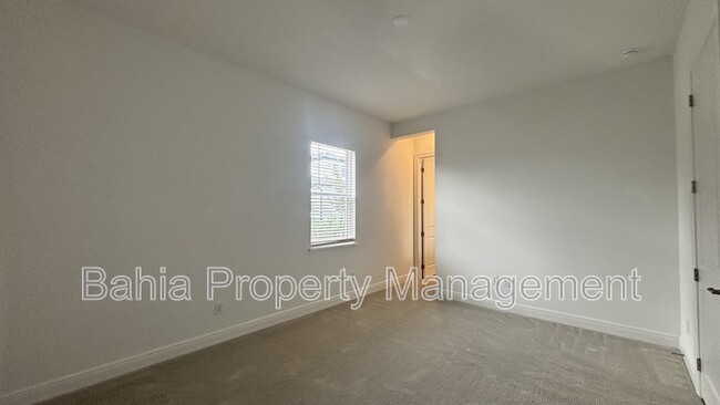 Building Photo - 9233 Santorini Dr